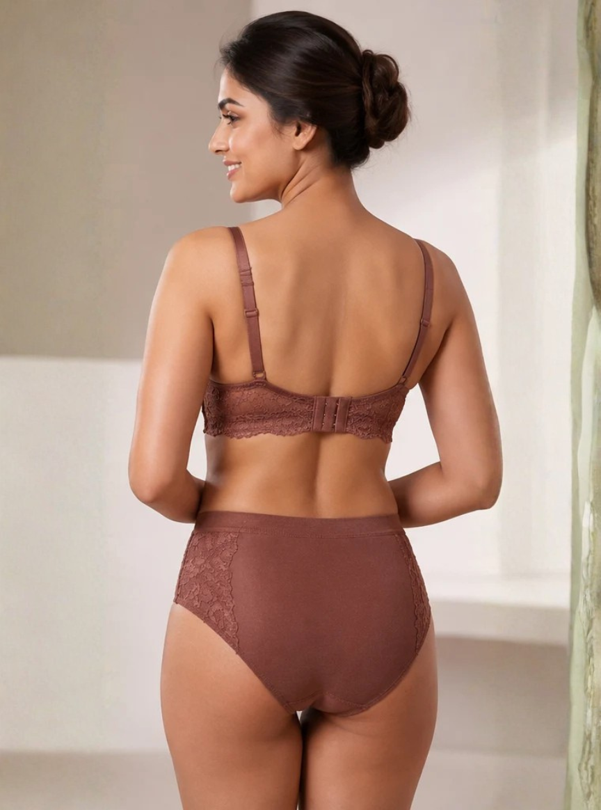 Veloura Élise Lace Bra & Panty Set